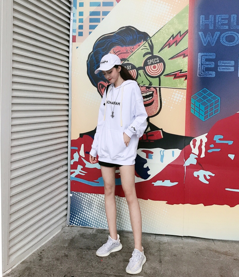 zachariah yeezy 魔法照片 私藏歌单 少女心 自拍