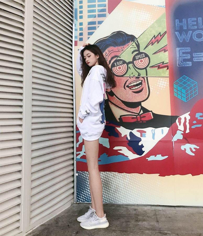 zachariah yeezy 小仙女 每日穿搭 下午茶 时尚潮流